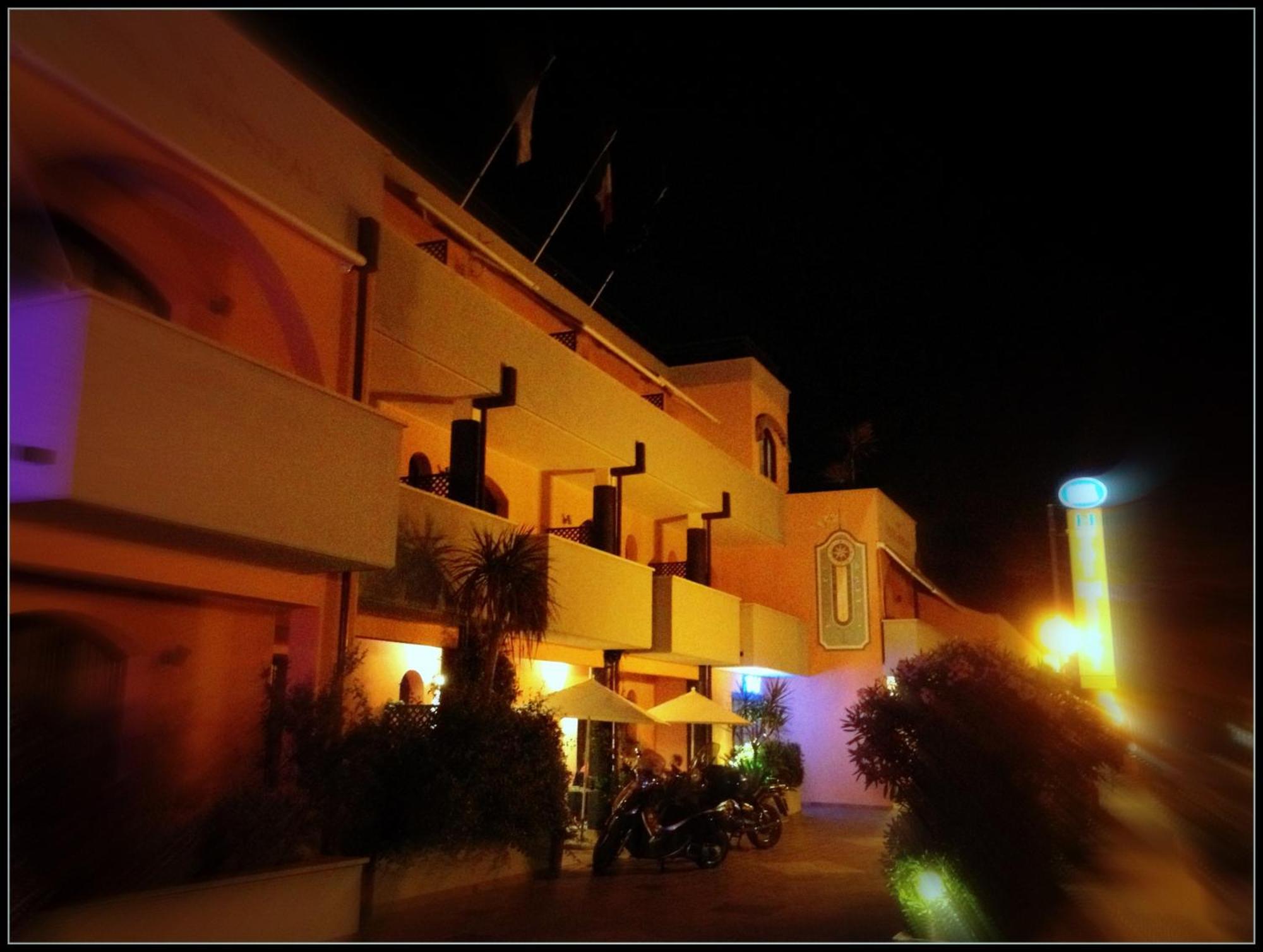 Hotel Mistral Marina di Campo Exteriér fotografie