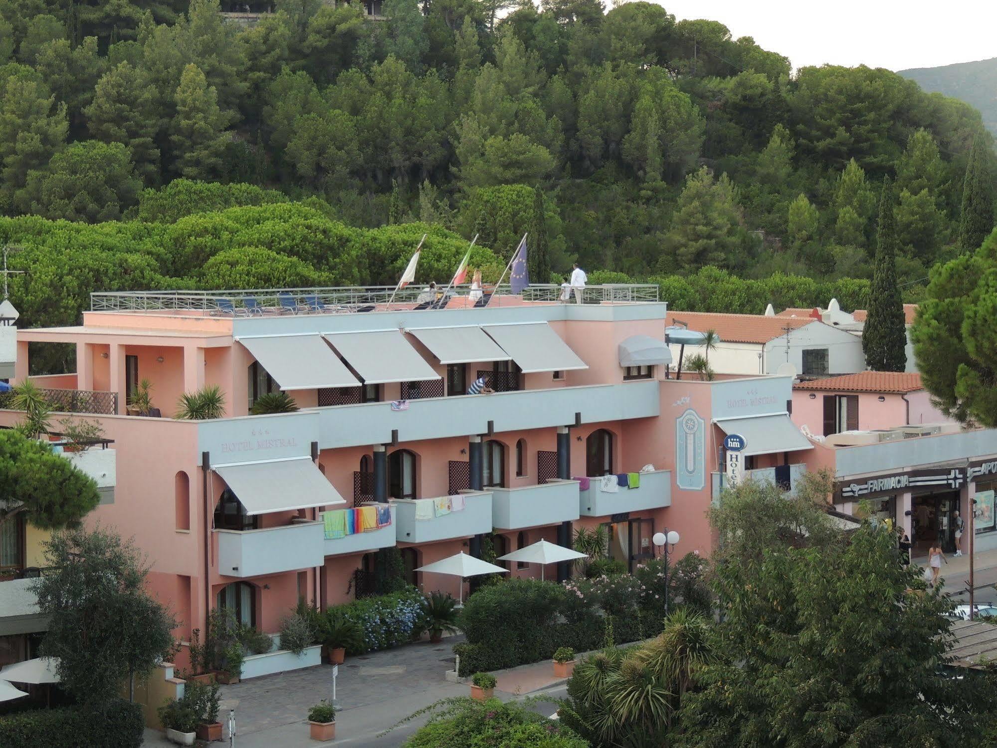 Hotel Mistral Marina di Campo Exteriér fotografie