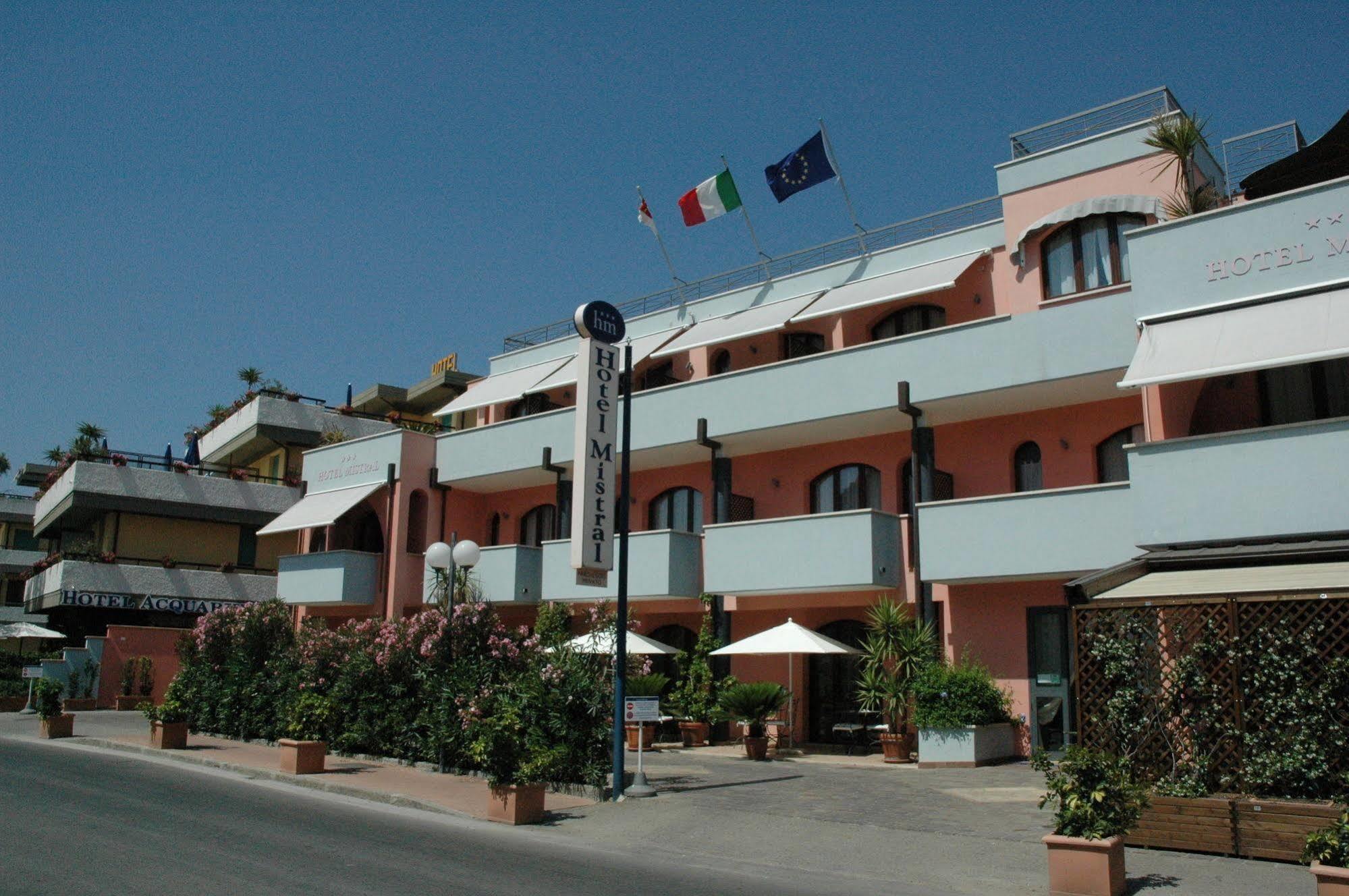 Hotel Mistral Marina di Campo Exteriér fotografie