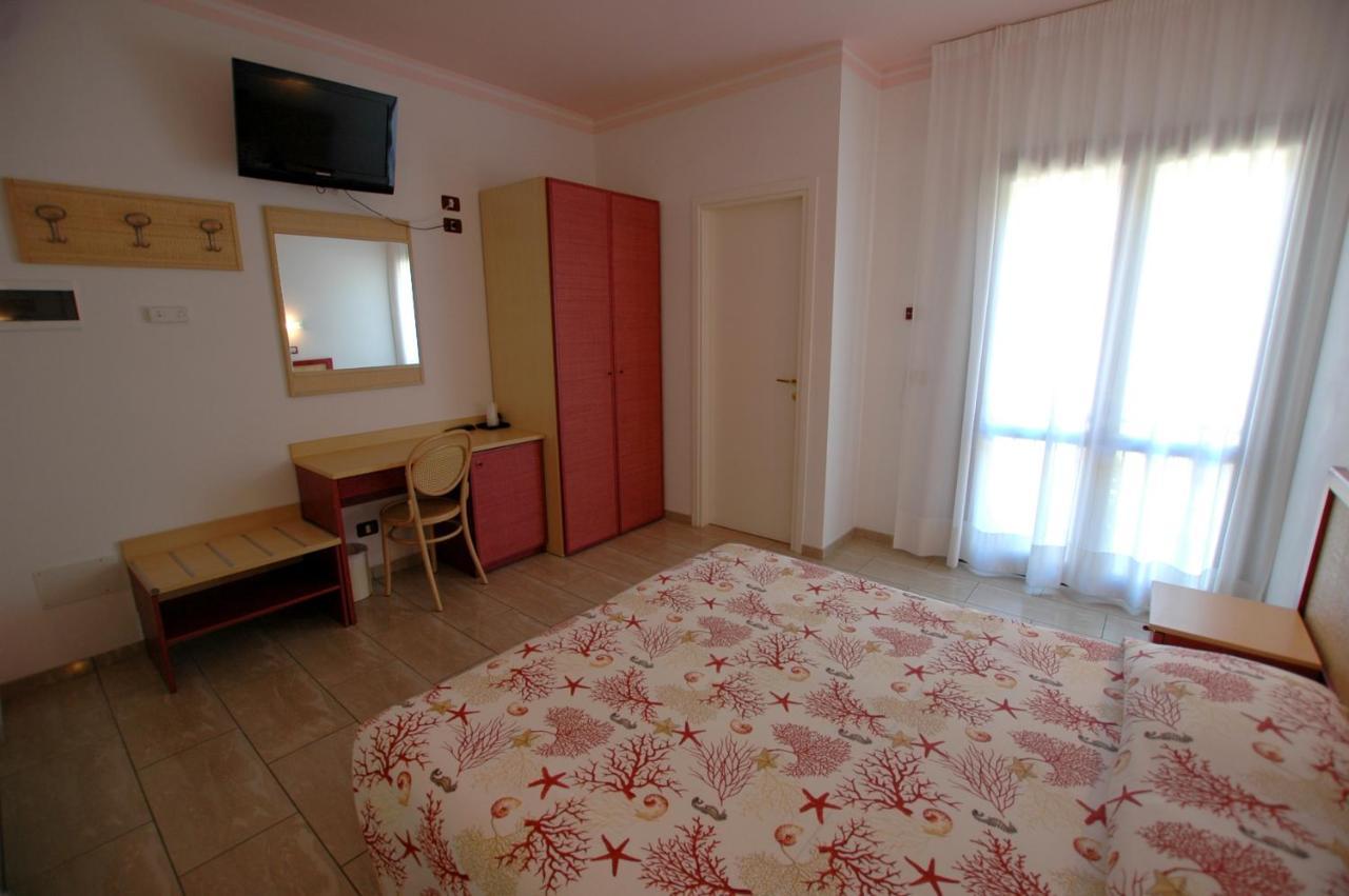 Hotel Mistral Marina di Campo Exteriér fotografie
