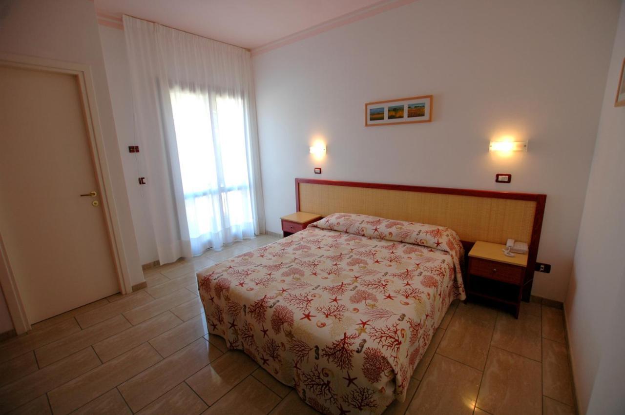 Hotel Mistral Marina di Campo Exteriér fotografie